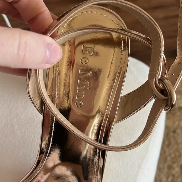 Be Mine block heel gold heels - Picture 6 of 7